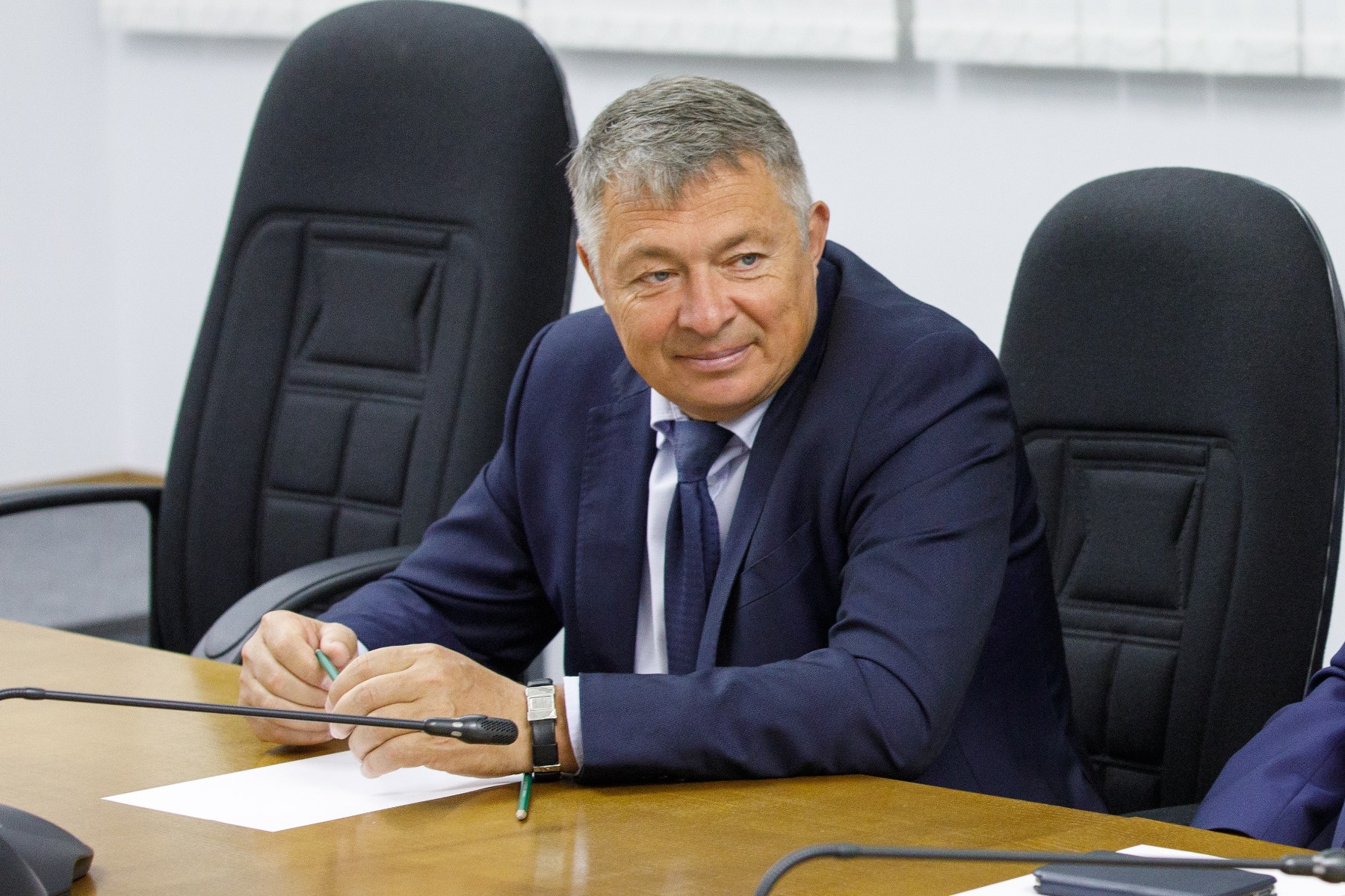 Александр Князев отчитался о депутатской работе перед жителями округа