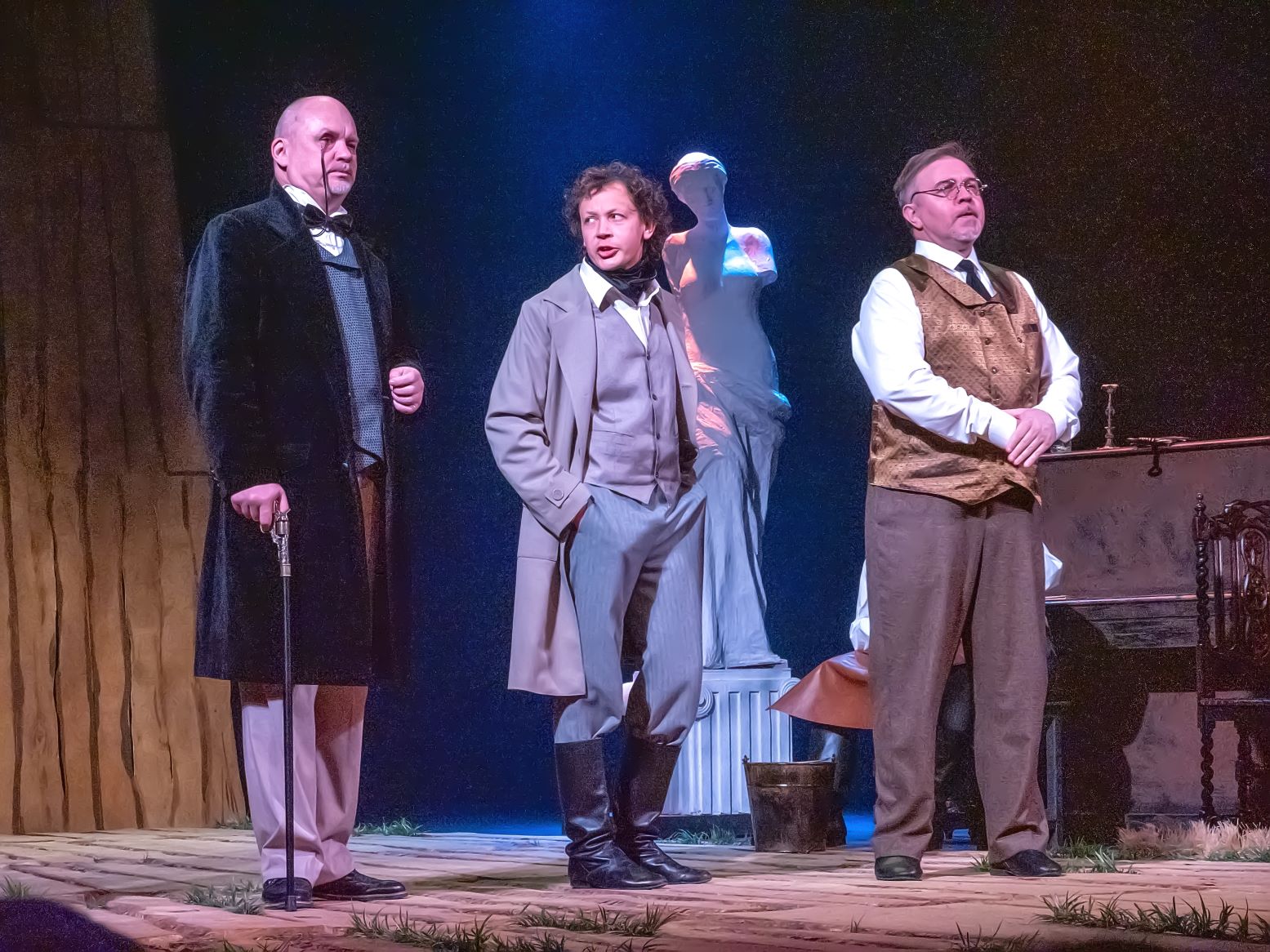 Спектакль о конфликте поколений поставили в Воронежском ТЮЗе