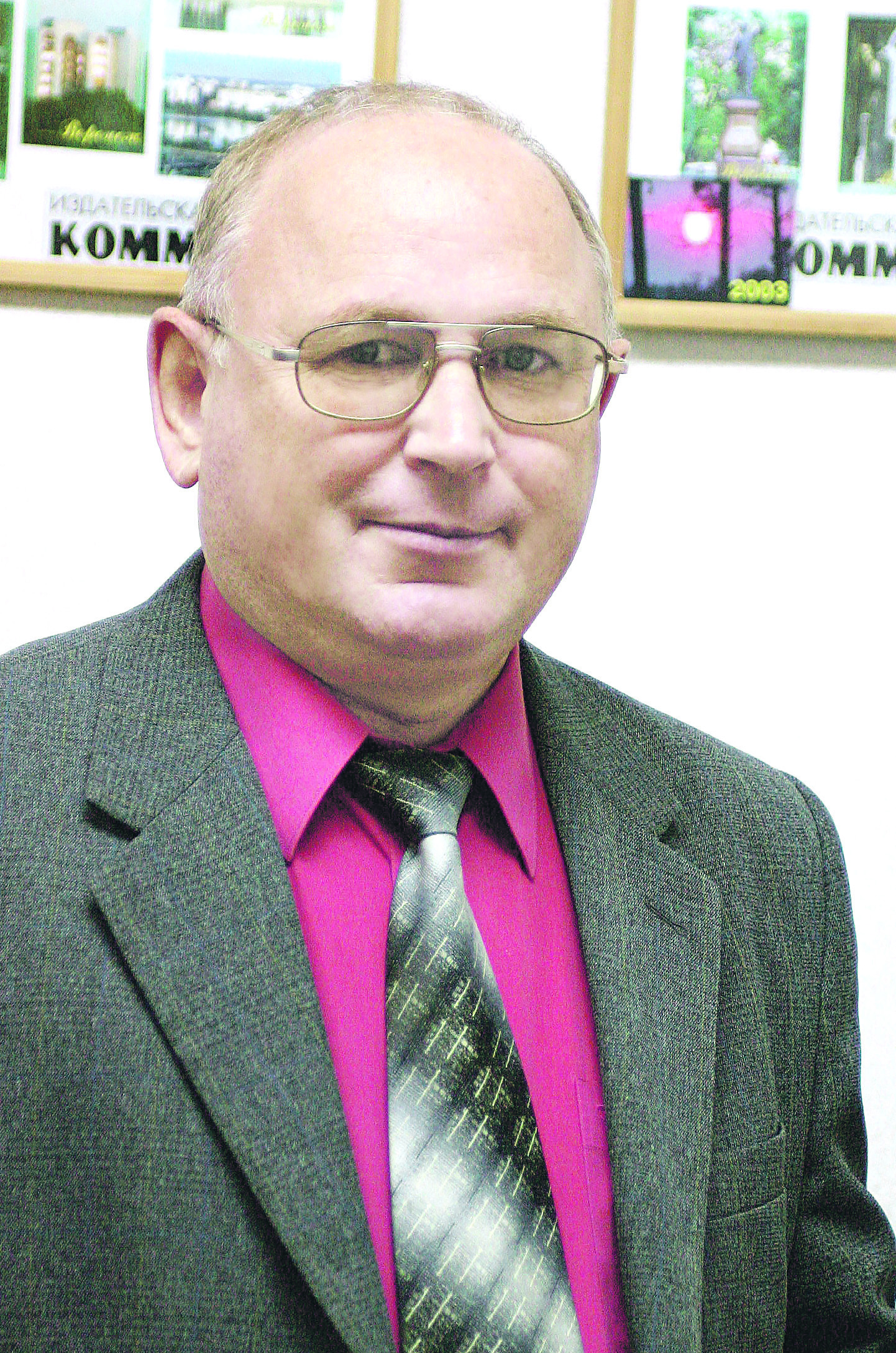 Жихарев Виталий Иванович. Главный редактор газеты Коммуна - 1994-2010..jpg