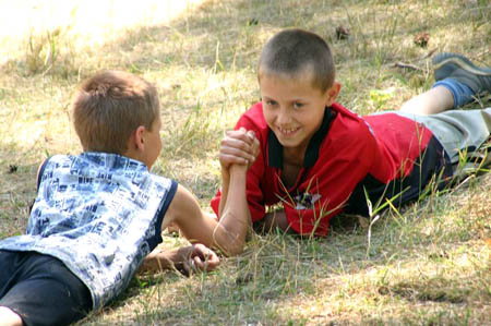 В детском загородном лагере &laquo;Ракета&raquo;. Фото Михаила Вязового. «Воронежская неделя», №23 (1956), 09.06.10г.