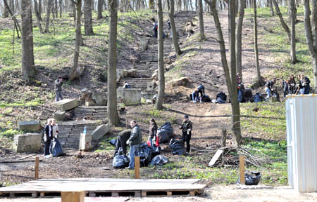 Благоустраивают парк «Динамо».