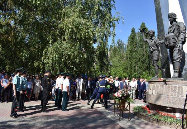 памятник ВДВ