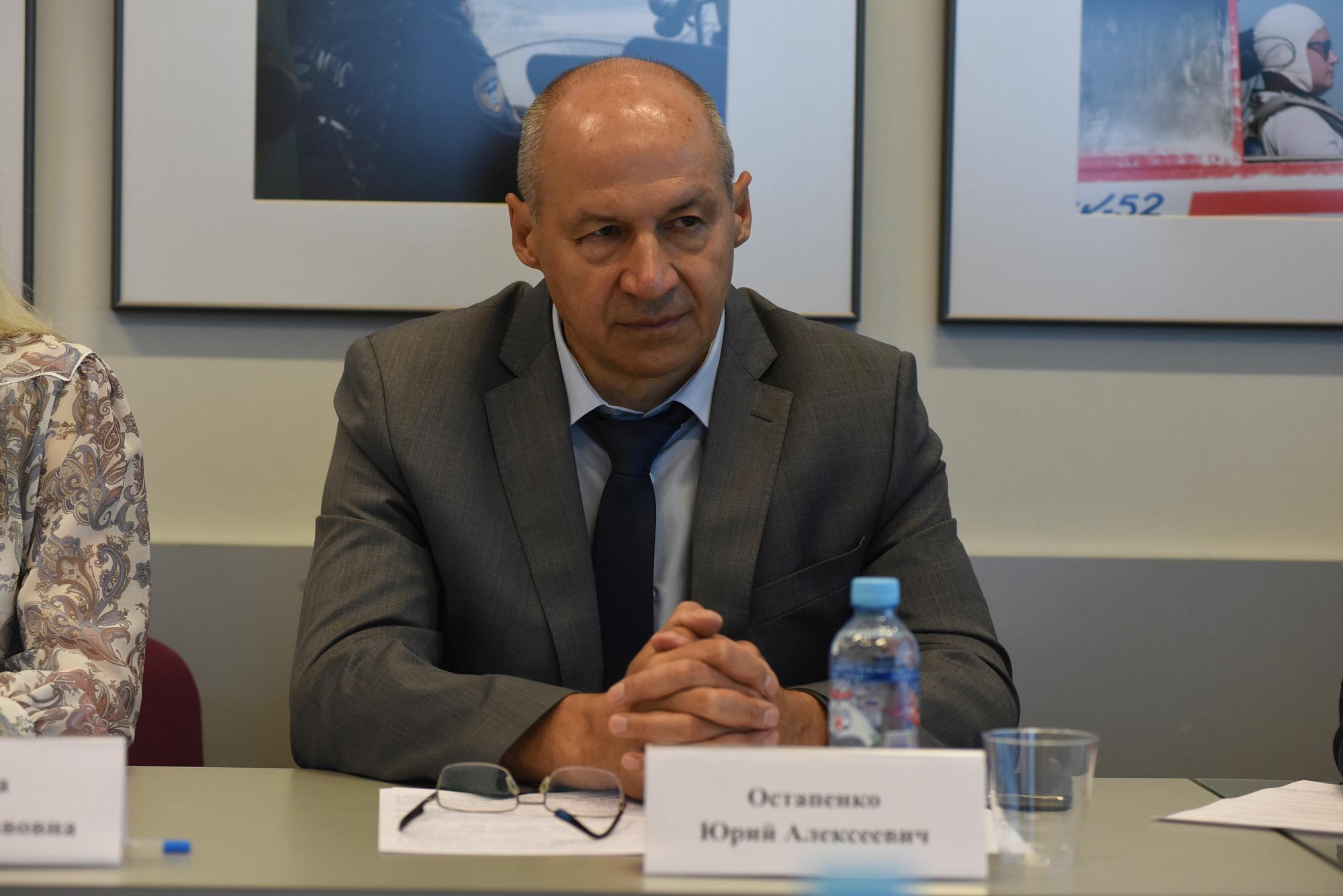 Юрий Остапенко: «Главная забота руководителя — здоровье сотрудников»