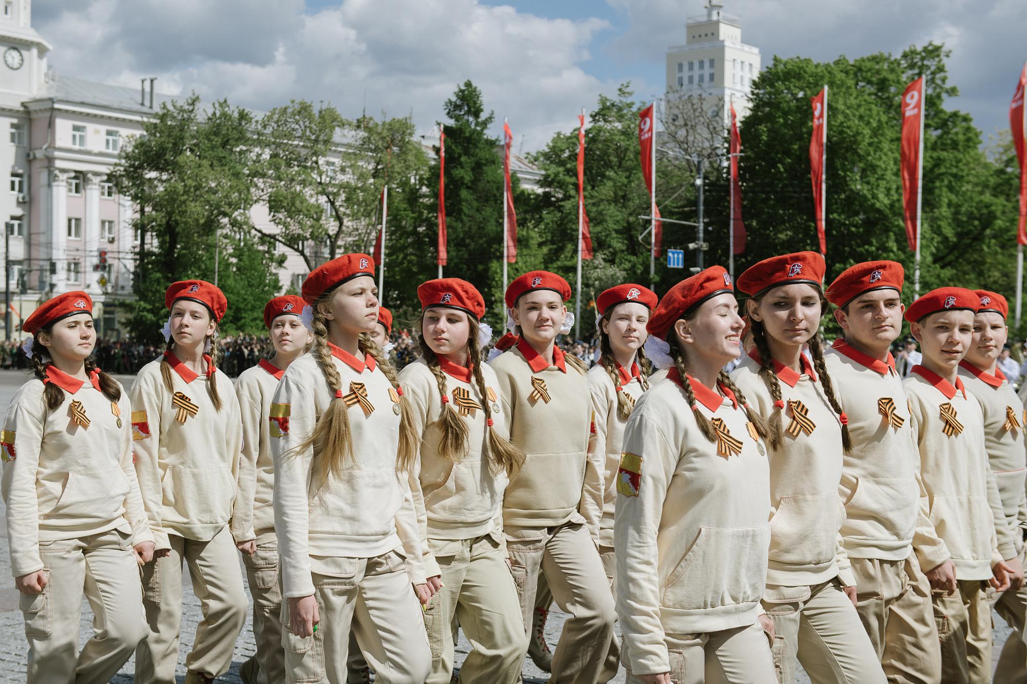 Достойная смена 