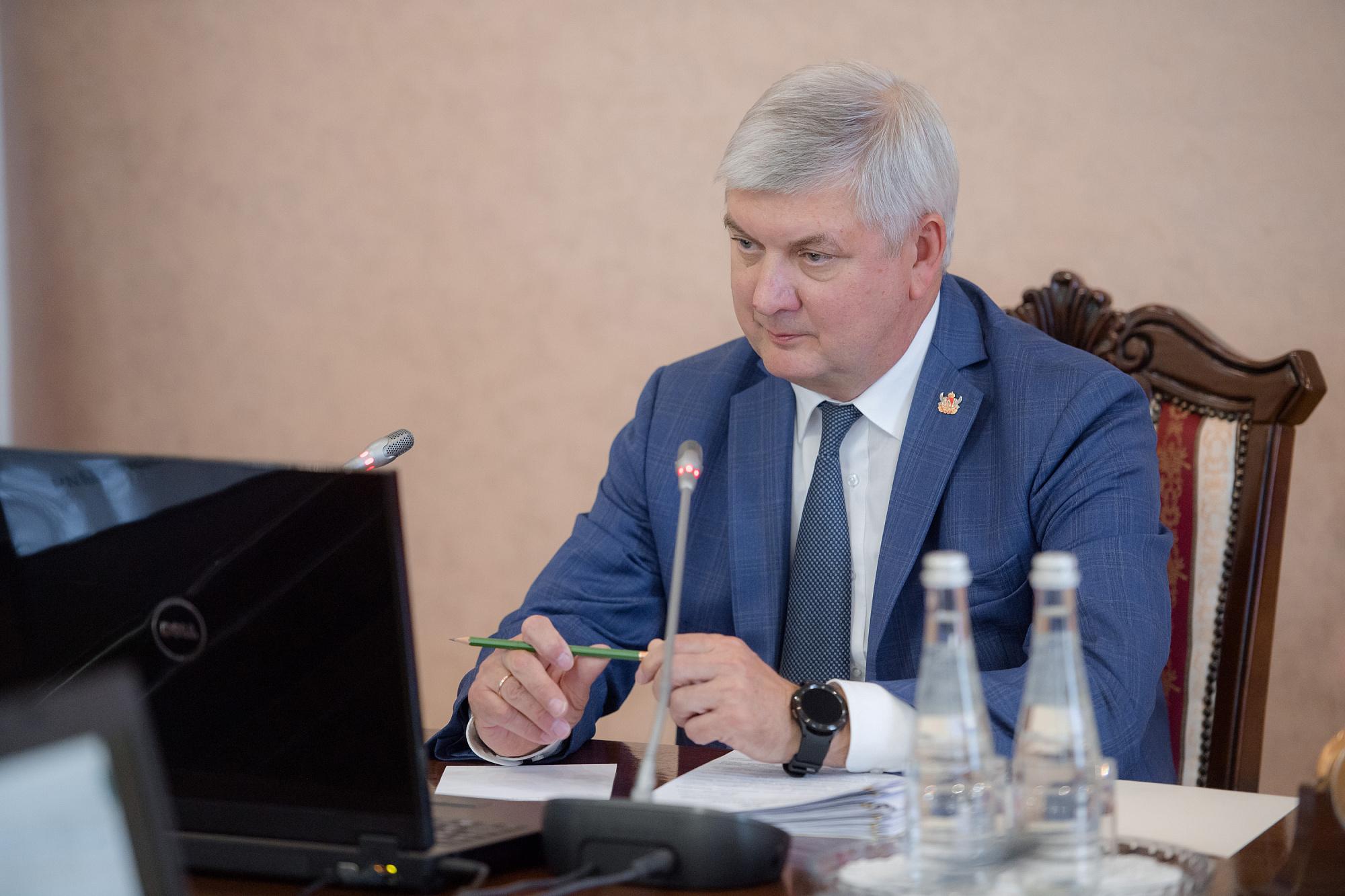  В центре внимания – соцсфера и развитие региона