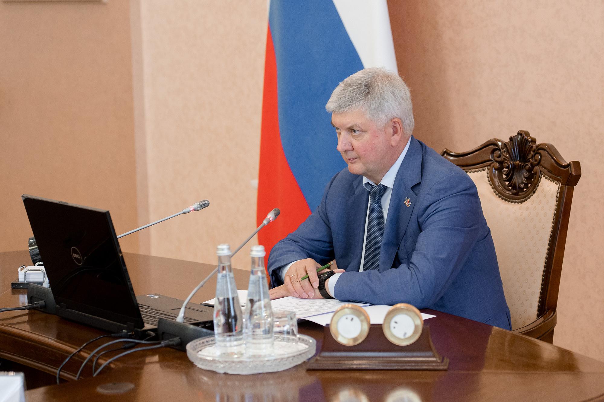 Строительство школ и поликлиник, очистка рек и выплаты семьям с детьми