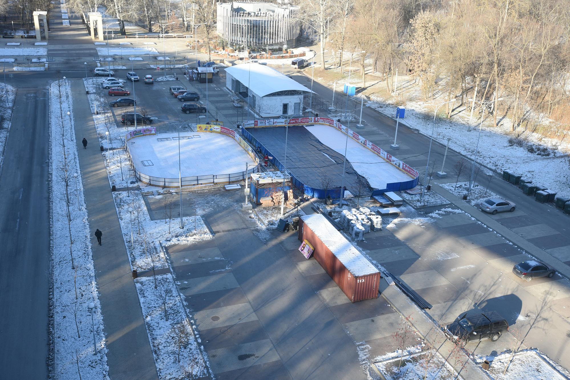 Почему главный городской каток перенесли с площади Ленина в Центральный парк