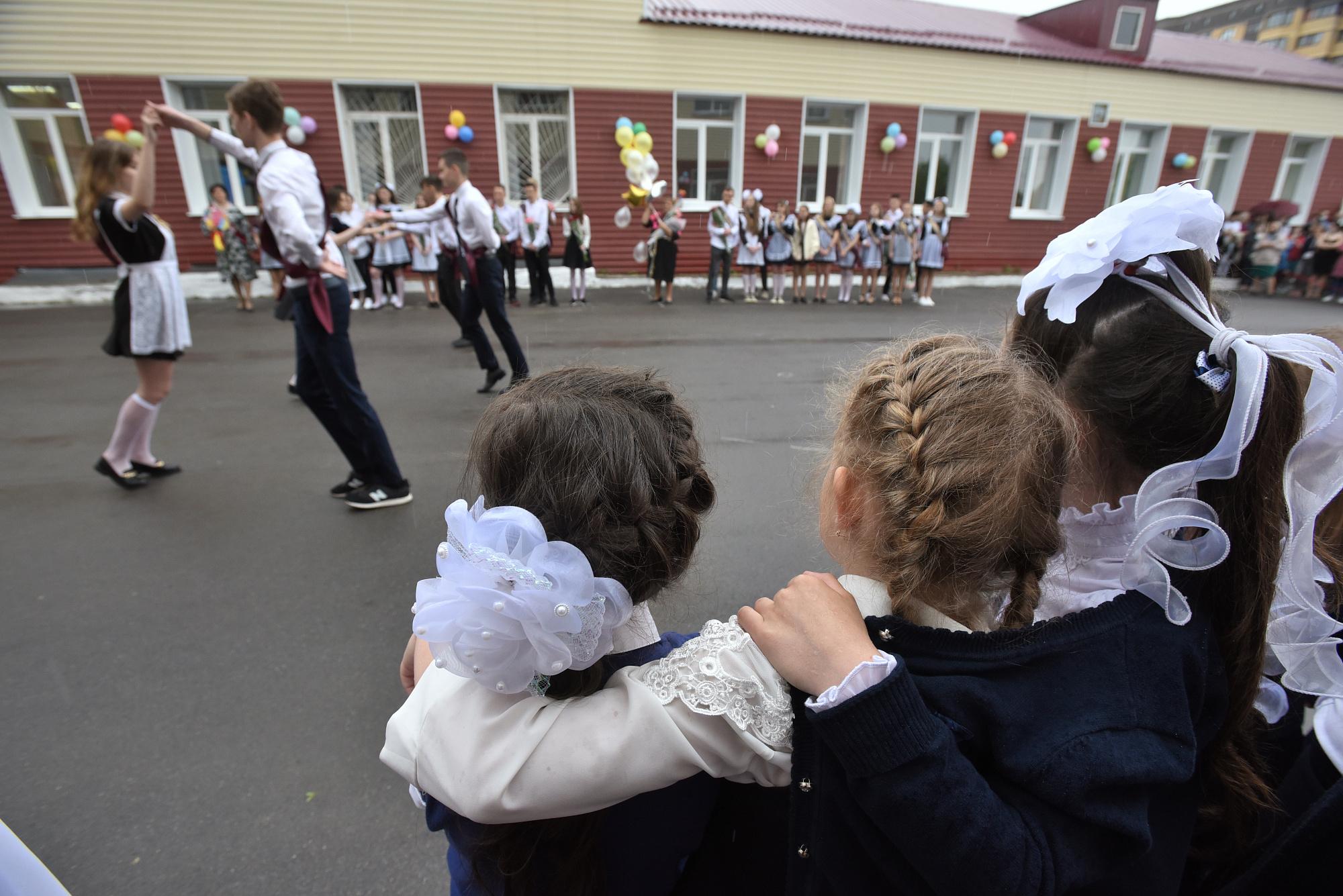 В Воронеже 14 тысяч выпускников простились со школой